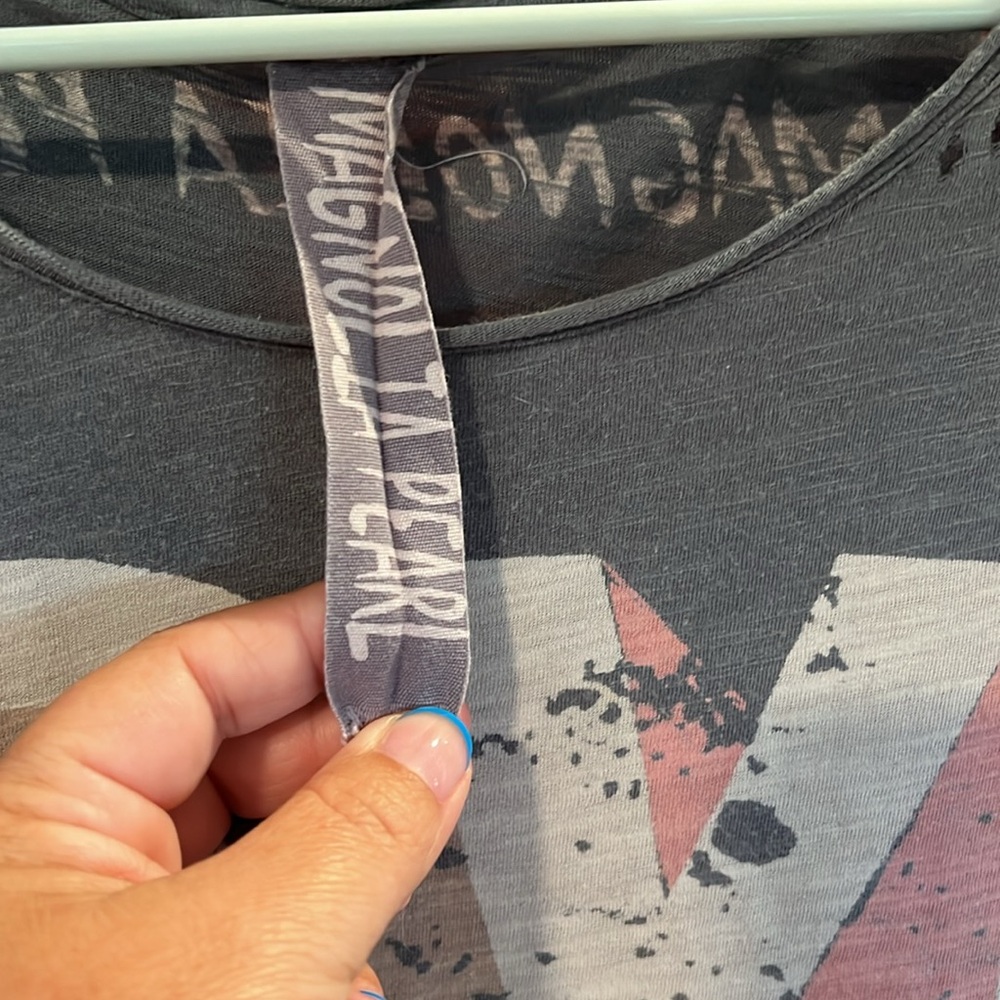 Magnolia Pearl LOVE shirt - Picture 2 of 4
